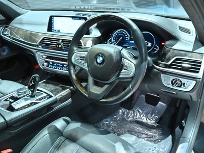 صورة مصغرة 40 لـ 2017 BMW 7 SERIES