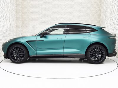 ASTON MARTIN DBX - 6
