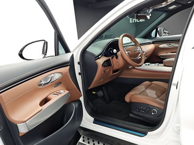 2023 Genesis GV70 — миниатюра 13