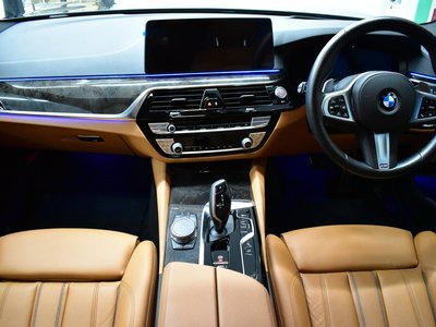 BMW 5 SERIES TOURING - 2