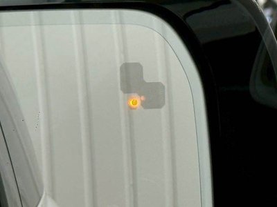 LAND ROVER DEFENDER - 6