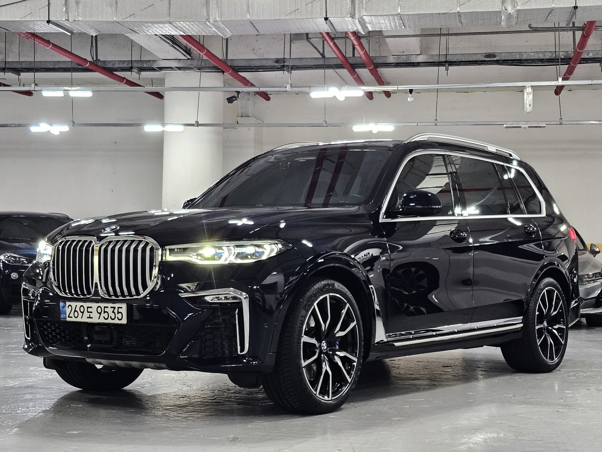 BMW X7 - View 1