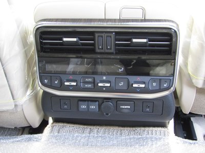 صورة مصغرة 19 لـ 2025 Toyota LAND CRUISER 300