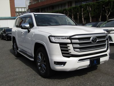 صورة 1 لـ 2025 Toyota LAND CRUISER 300