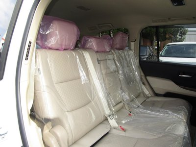 صورة 8 لـ 2025 Toyota LAND CRUISER 300