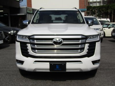 صورة 2 لـ 2025 Toyota LAND CRUISER 300