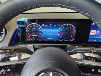صورة مصغرة 12 لـ 2025 Mercedes-BENZ GLB
