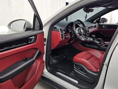 PORSCHE CAYENNE - 10
