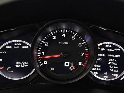 PORSCHE CAYENNE - 8