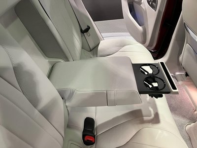 2026 Mercedes-BENZ EQE 缩略图 35