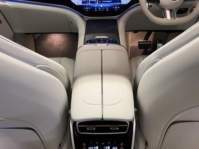 2026 Mercedes-BENZ EQE 缩略图 30