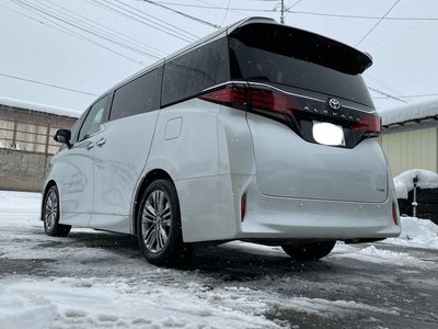 TOYOTA ALPHARD - 3