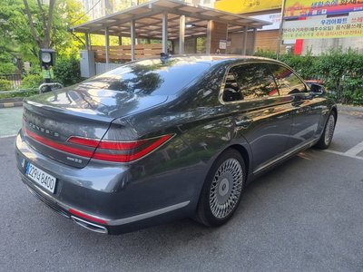 2019 Genesis G90 — фото 8