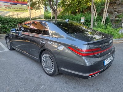 2019 Genesis G90 — фото 10
