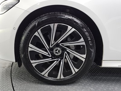 MERCEDES-BENZ E-CLASS - 6