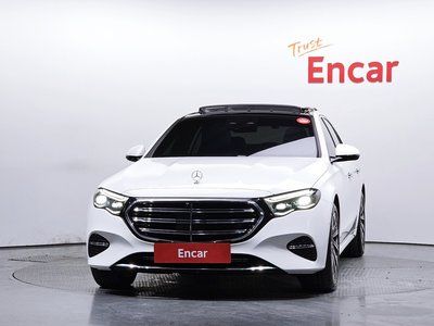 MERCEDES-BENZ E-CLASS - 2