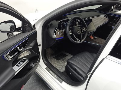 MERCEDES-BENZ E-CLASS - 10