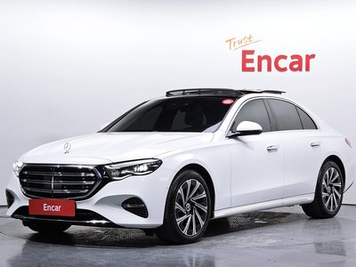 MERCEDES-BENZ E-CLASS - 1