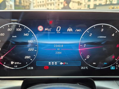 MERCEDES-BENZ GLC - 8