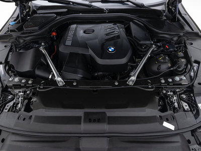 BMW 5 SERIES - 8