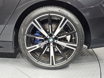 2025 BMW 5 SERIES photo 8