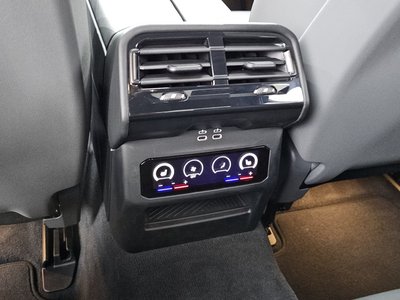 صورة مصغرة 27 لـ 2025 BMW 5 SERIES