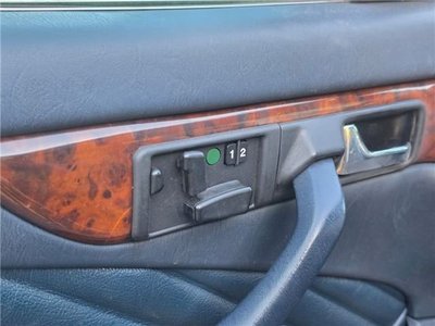 1991 Mercedes-BENZ S-CLASS — миниатюра 32