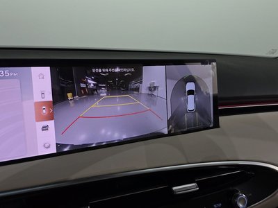 2024 Genesis GV70 thumbnail 19