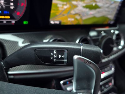 MERCEDES-BENZ E-CLASS - 9