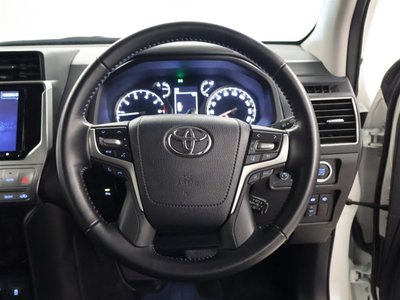 TOYOTA LAND CRUISER PRADO - 6