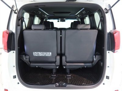 صورة 14 لـ 2022 Toyota ALPHARD