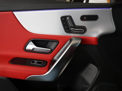 صورة مصغرة 34 لـ 2025 Mercedes-BENZ CLA