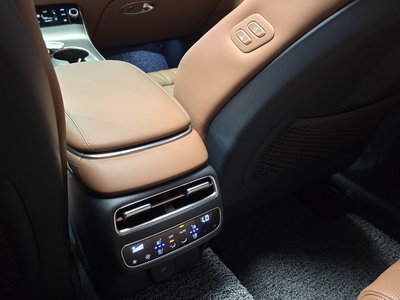 صورة مصغرة 27 لـ 2024 Genesis GV70