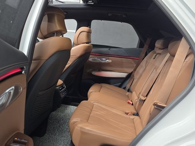 صورة مصغرة 18 لـ 2024 Genesis GV70