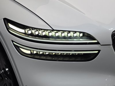 2024 Genesis GV70 photo 9