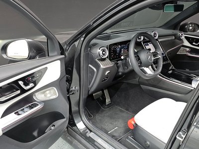 MERCEDES-BENZ GLC - 10