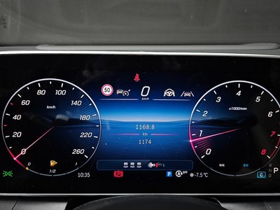 MERCEDES-BENZ GLC - 8