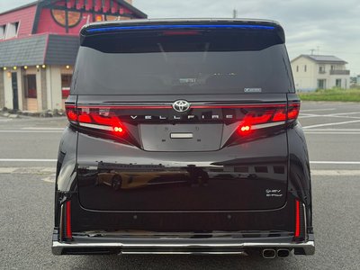 TOYOTA VELLFIRE - 9