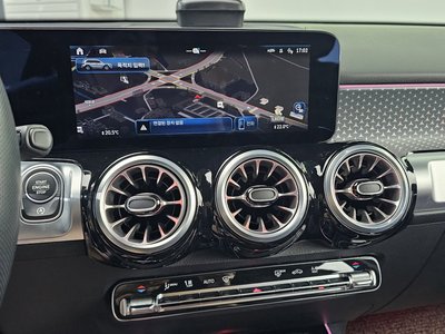 2024 Mercedes-BENZ GLB thumbnail 20