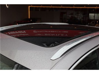 2021 Bentley BENTAYGA — миниатюра 12