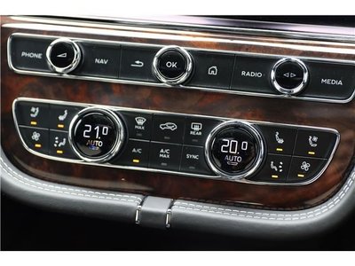 2021 Bentley BENTAYGA — миниатюра 50