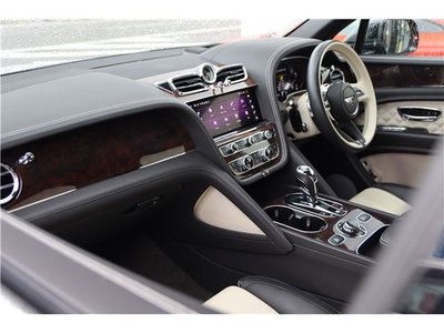 2021 Bentley BENTAYGA — миниатюра 63