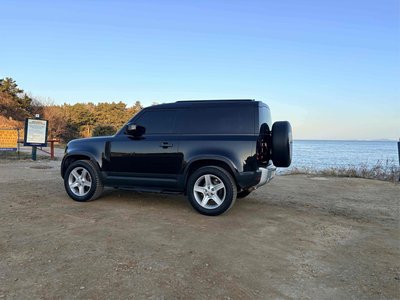 LAND ROVER DEFENDER - 3