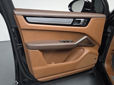 2023 Porsche CAYENNE — миниатюра 15