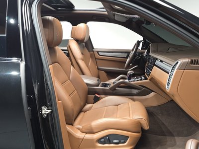 2023 Porsche CAYENNE — миниатюра 18