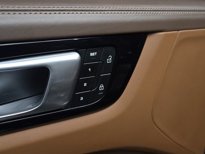 2023 Porsche CAYENNE — миниатюра 36