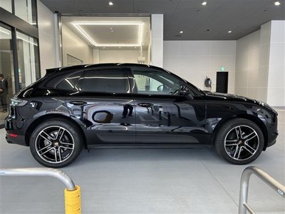 PORSCHE MACAN - 6