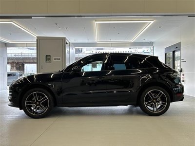 PORSCHE MACAN - 2