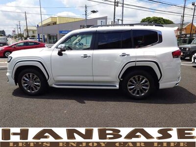 TOYOTA LAND CRUISER 300 - 8