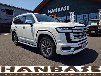 TOYOTA LAND CRUISER 300